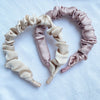 2 Satin Scrunchie Haarreifen in den Farben Creme und Mauve