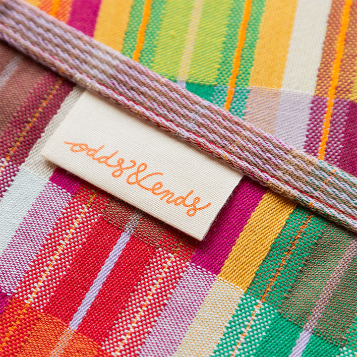 Foekje Fleur Odds & Ends Geschirrtuch #30A Basket - Detailaufnahme mit Label