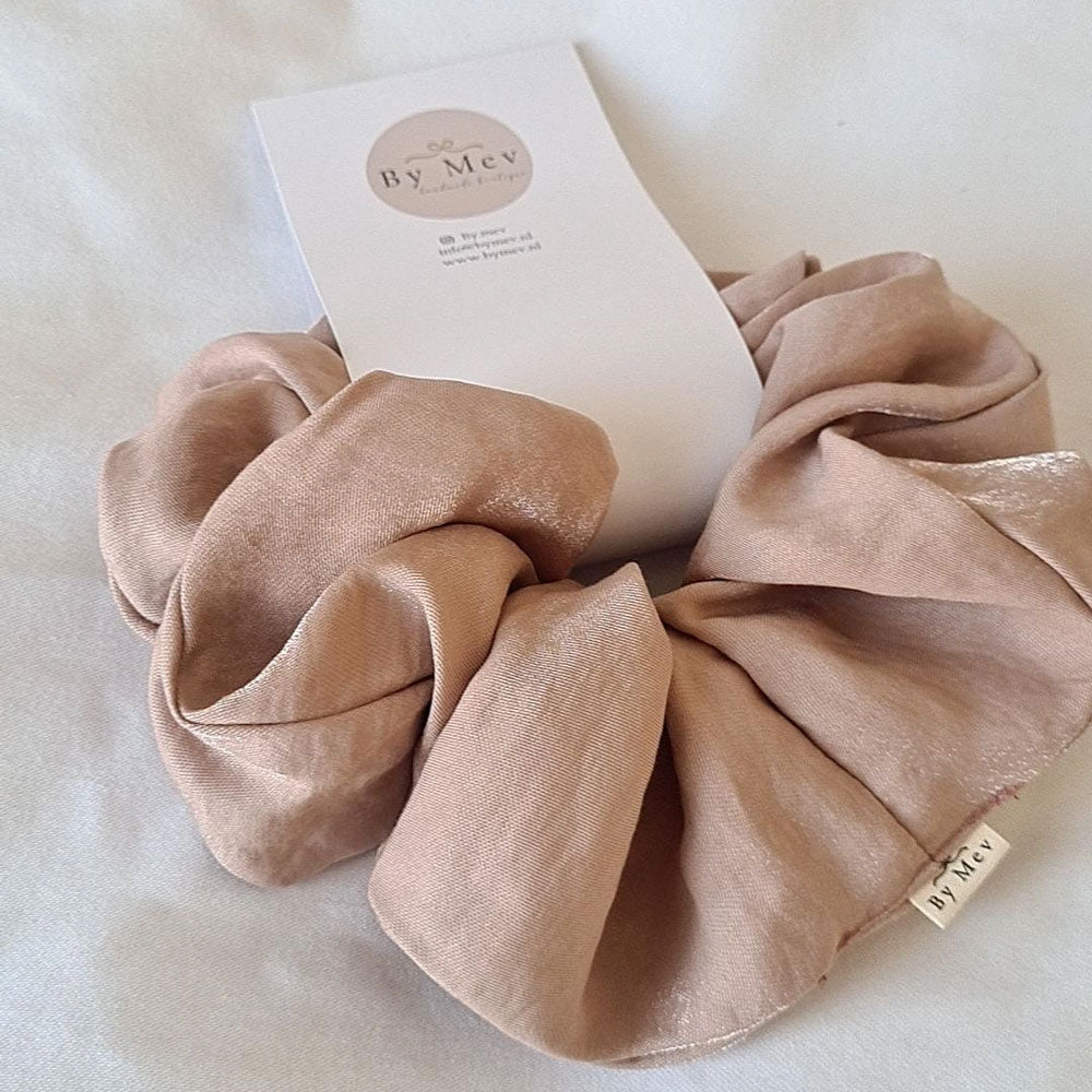 XL-Scrunchy in der Farbe Dusty Pink