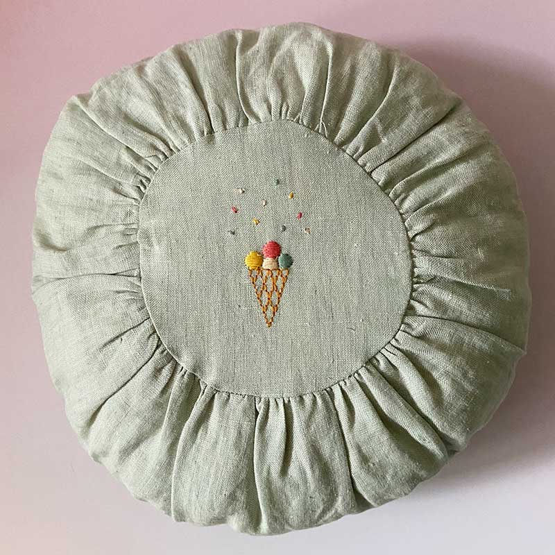 Kleines, rundes Zierkissen - mint