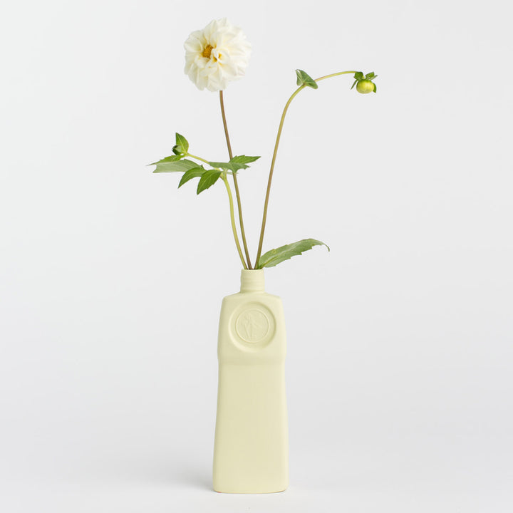 Foekje Fleur - Porzellanvase #18 - post it